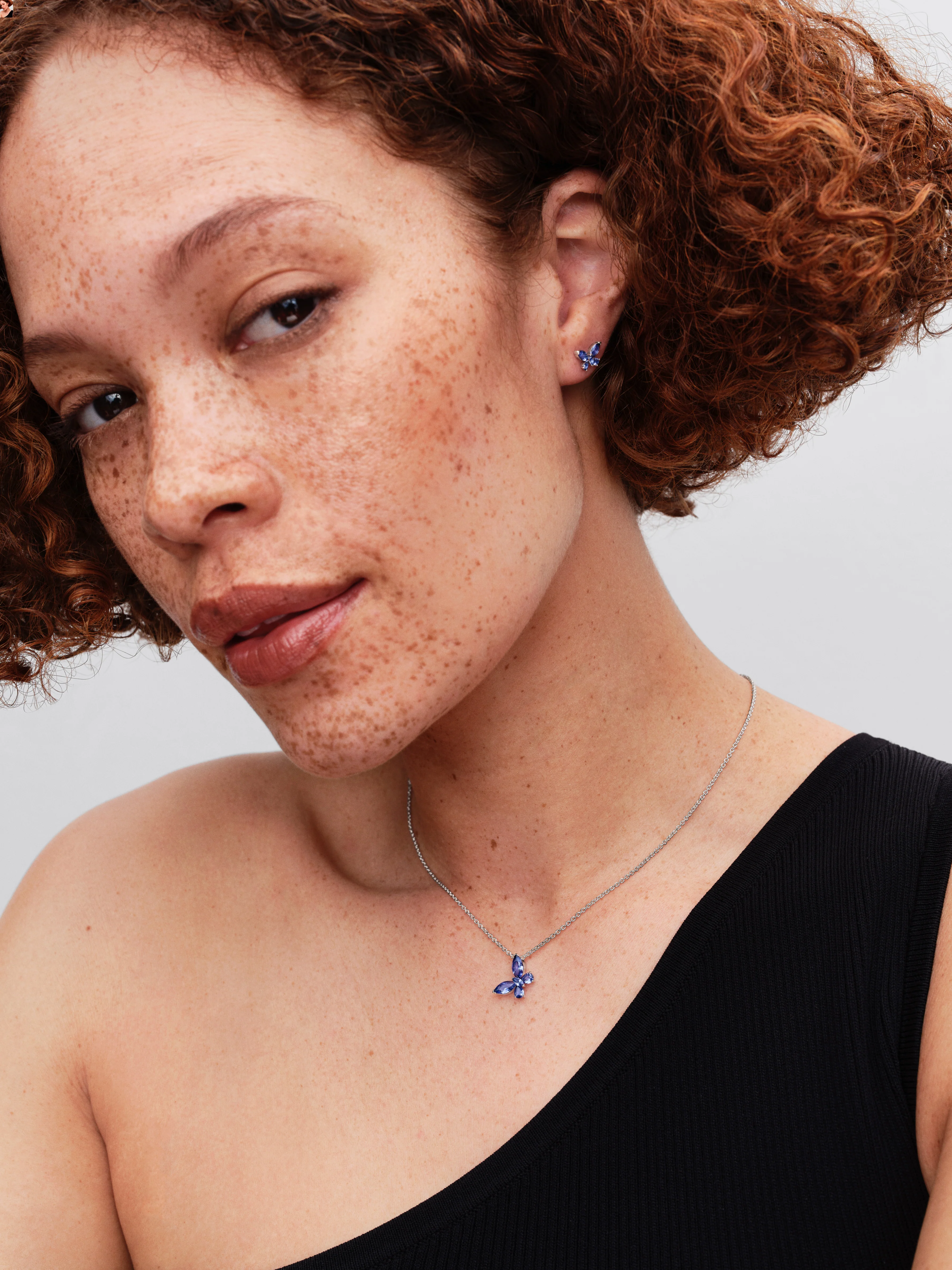 Butterfly Sterling Silver Collier With Cornflower Blue Crystal And Clear Cubic Zirconia - Image 2