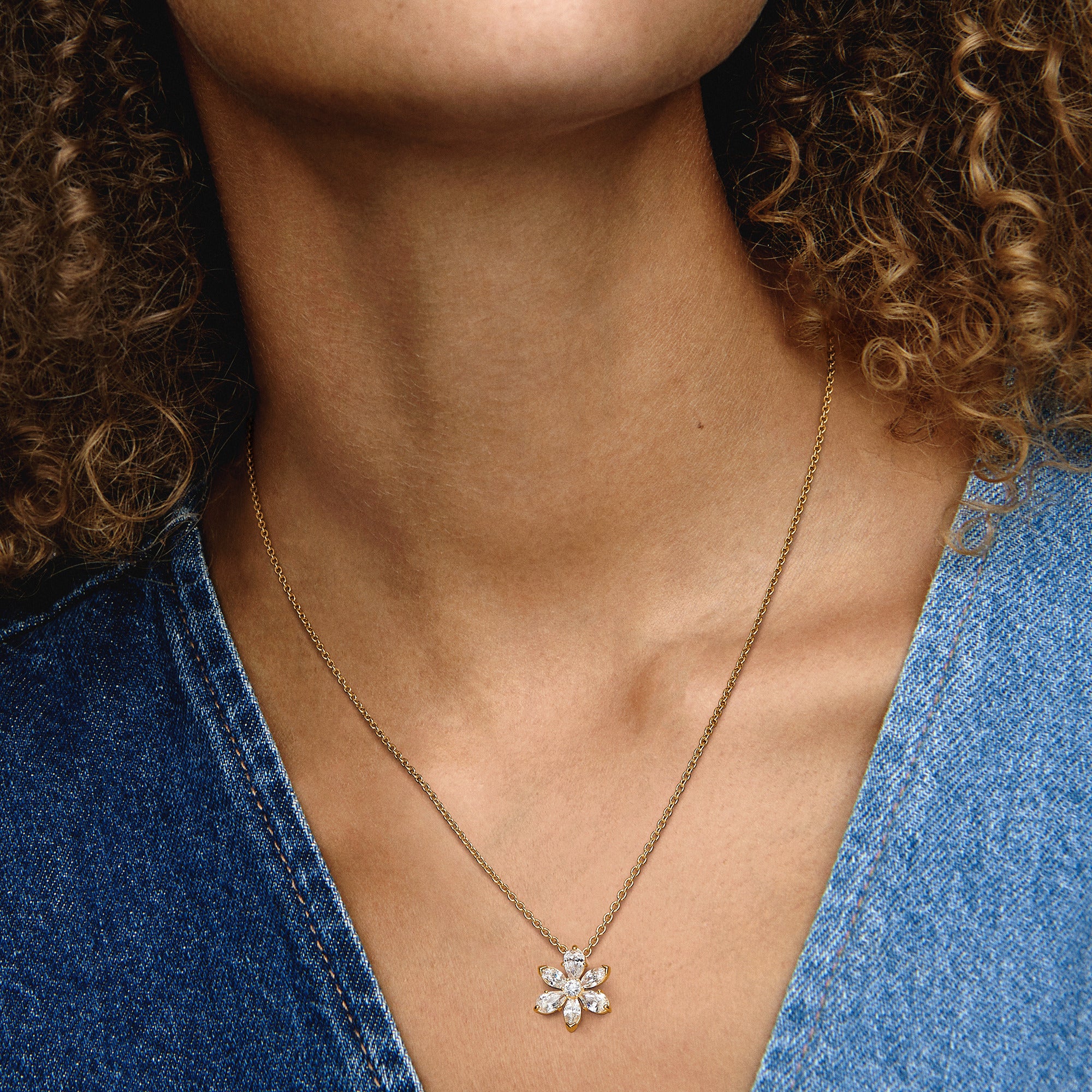 Herbarium Cluster 14K Gold-Plated Collier With Clear Cubic Zirconia - Image 3